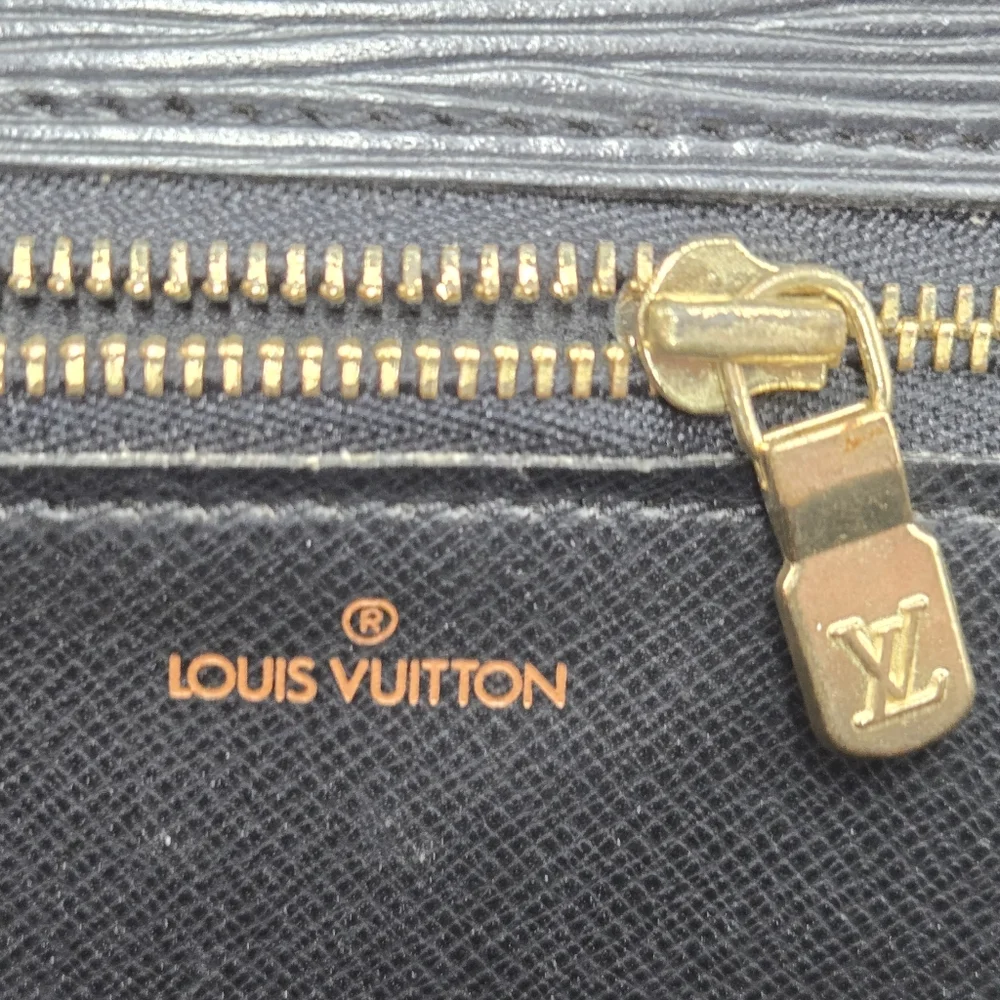 Louis Vuitton Serviette Ambassadeur Briefcase in Black Epi Leather MI0901
